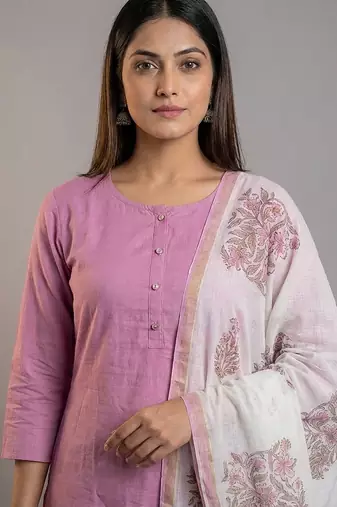 mauve silk blend straight kurta pant with handblock print kota doriya dupatta set