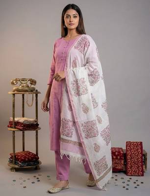 mauve silk blend straight kurta pant with handblock print kota doriya dupatta set 5