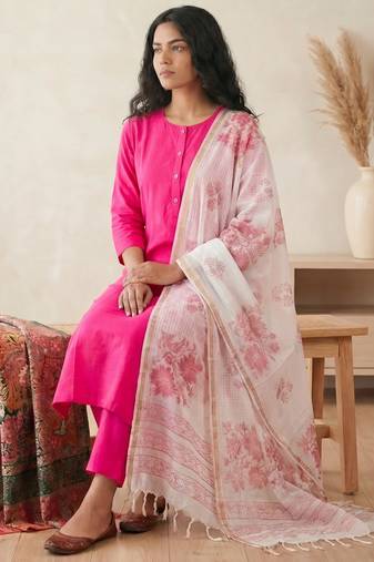 pink silk blend straight kurta pant with handblock print kota doriya dupatta set
