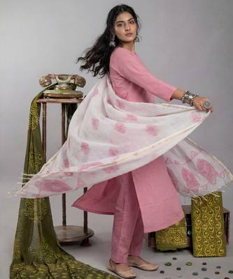 peach silk blend straight kurta pant with handblock print kota doriya dupatta set 2