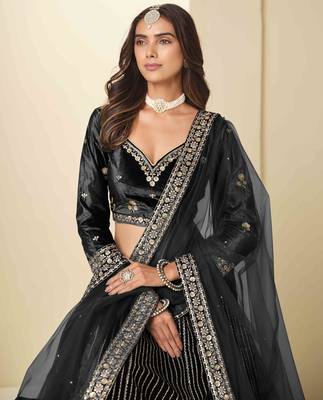 Black Ice Velvet Heavy Thread Embroidery Sequins Work Lehenga Choli 5