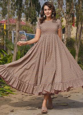 Beige rayon digital print designer gown for festive 3