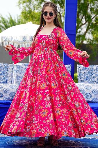 Pink georgette digital print designer gown for festive