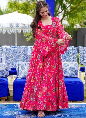 Pink georgette digital print designer gown for festive 2