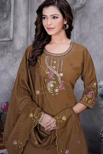 Brown Color Embroidery Thread With Hand Work Roman Silk Kurta Pent Seta  