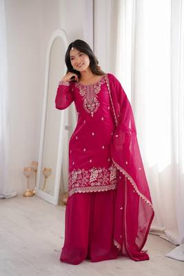 hot pink embroidered kurta with sharara & dupatta 2
