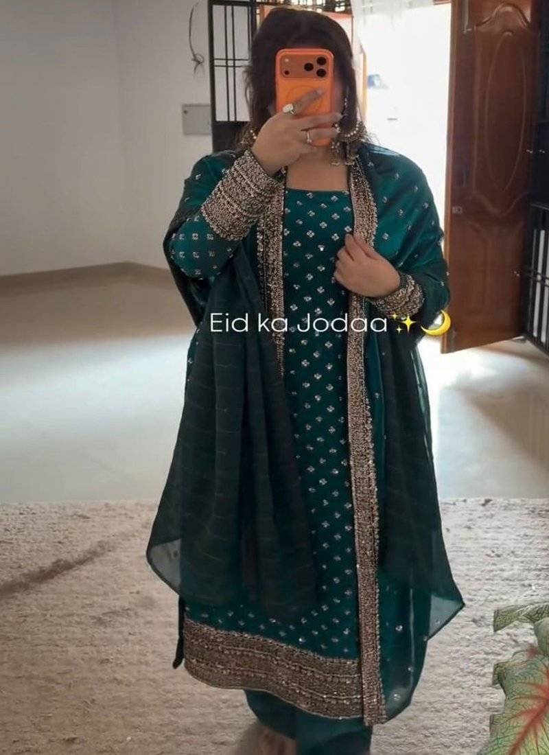 emerald green eid festive suit with embellished dupatta