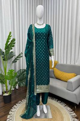 emerald green eid festive suit with embellished dupatta 3