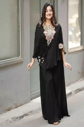 black embroidered kaftan set