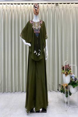 green embroidered kaftan set 2