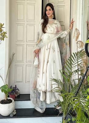 ivory anarkali with organza dupatta 3