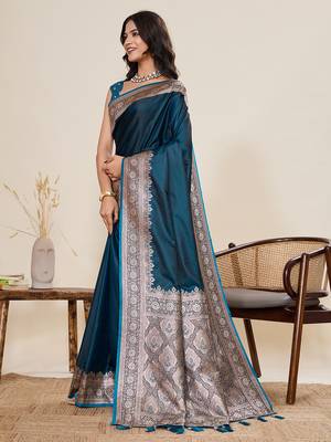 blue art silk woven kanjivaram silk saree with blouses 2