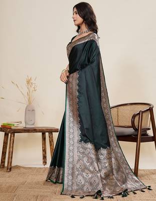 green art silk woven kanjivaram silk saree with blouses 2