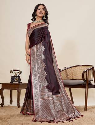 maroon art silk woven kanjivaram silk saree with blouses 2