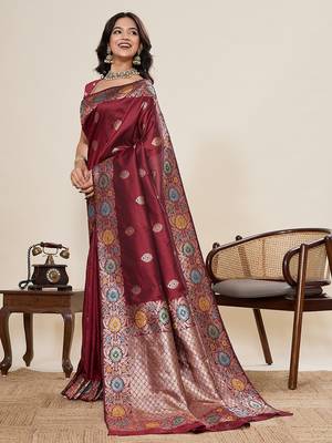 maroon art silk woven kanjivaram silk saree with blouses 2