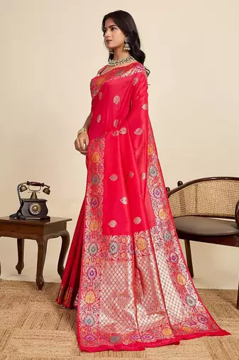 pink art silk woven kanjivaram silk saree with blouses