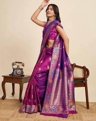 purple art silk woven kanjivaram silk saree with blouses 4