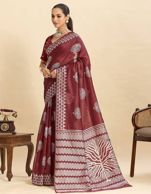 maroon art silk woven kanjivaram silk saree with blouses 2