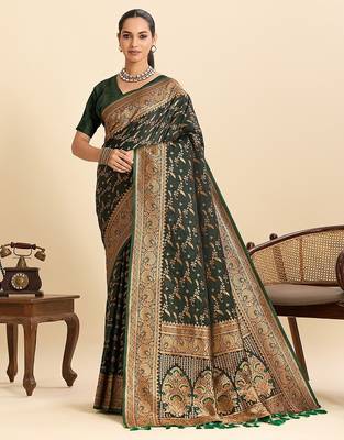 green art silk woven kanjivaram silk saree with blouses 1