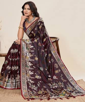 maroon art silk woven kanjivaram silk saree with blouses 4