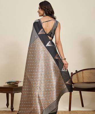black art silk woven kanjivaram silk saree with blouses 3