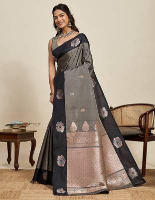 black art silk woven kanjivaram silk saree with blouses 2
