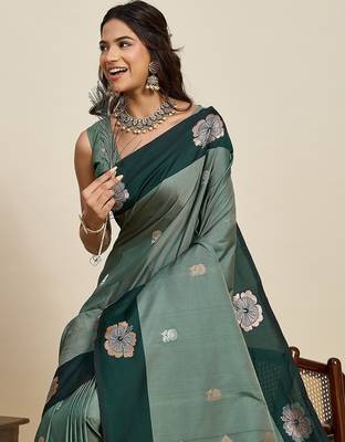 green art silk woven kanjivaram silk saree with blouses 5