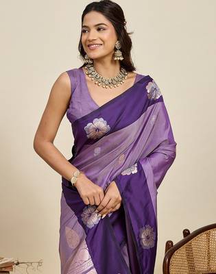 violet art silk woven kanjivaram silk saree with blouses 5