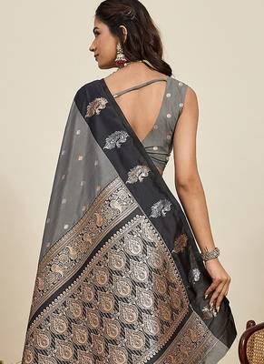 black art silk woven kanjivaram silk saree with blouses 3