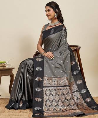 black art silk woven kanjivaram silk saree with blouses 4