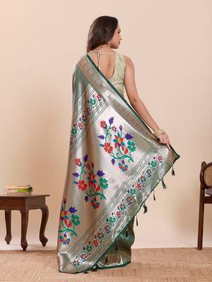 green art silk woven kanjivaram silk saree with blouses 3