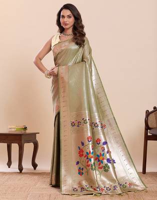 green art silk woven kanjivaram silk saree with blouses 2