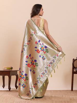 green art silk woven kanjivaram silk saree with blouses 3