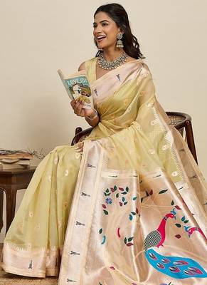 yellow art silk woven kanjivaram silk saree with blouses 4