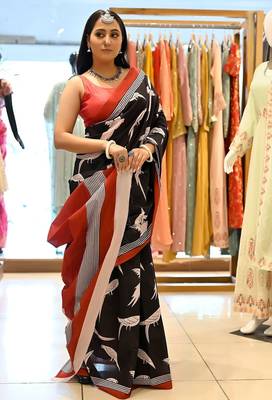 black printed pure cotton black saree with blouse 4