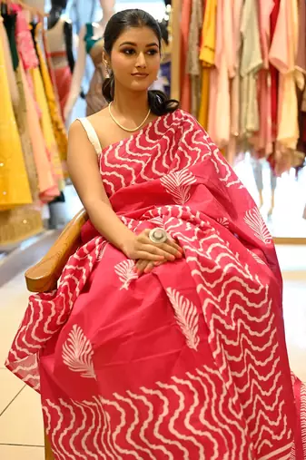 red printed pure cotton red saree with blouse