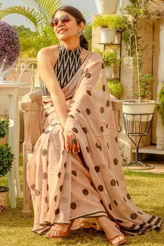 peach printed pure cotton peach saree with blouse