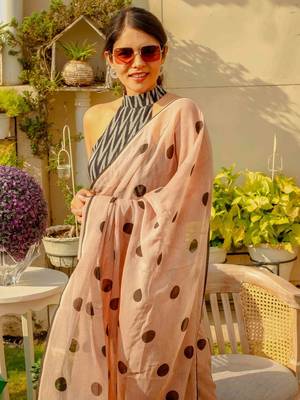 peach printed pure cotton peach saree with blouse 4