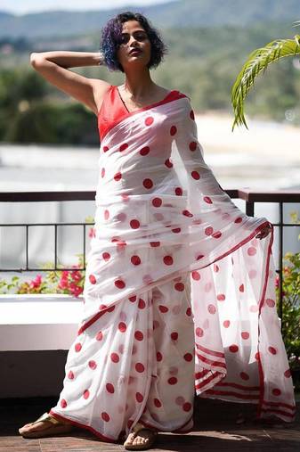 white printed pure cotton white saree with blouse