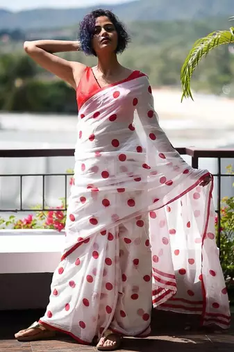 white printed pure cotton white saree with blouse