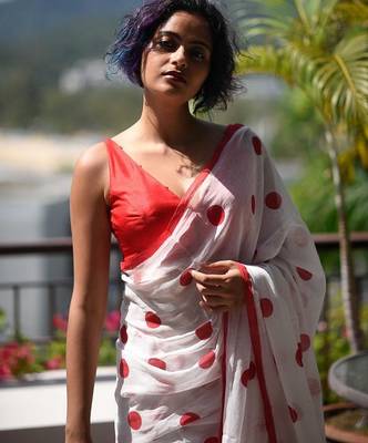 white printed pure cotton white saree with blouse 2