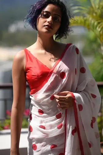 white printed pure cotton white saree with blouse