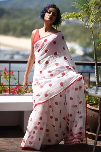 white printed pure cotton white saree with blouse
