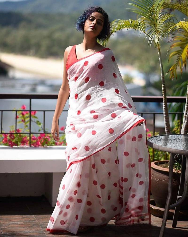 white printed pure cotton white saree with blouse