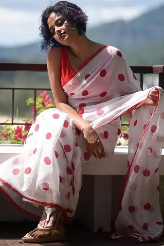 white printed pure cotton white saree with blouse