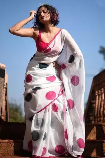 white printed pure cotton white saree with blouse