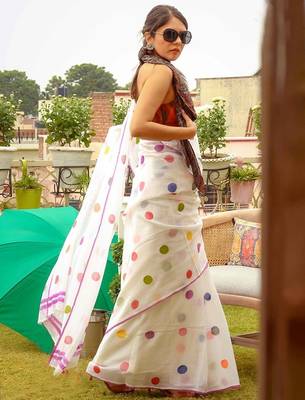 white printed pure cotton white saree with blouse 4