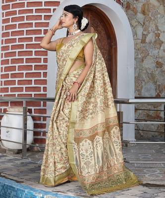Multicolor pure cotton printed printed saree with blouses 3