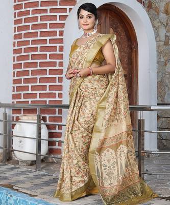 Multicolor pure cotton printed printed saree with blouses 4