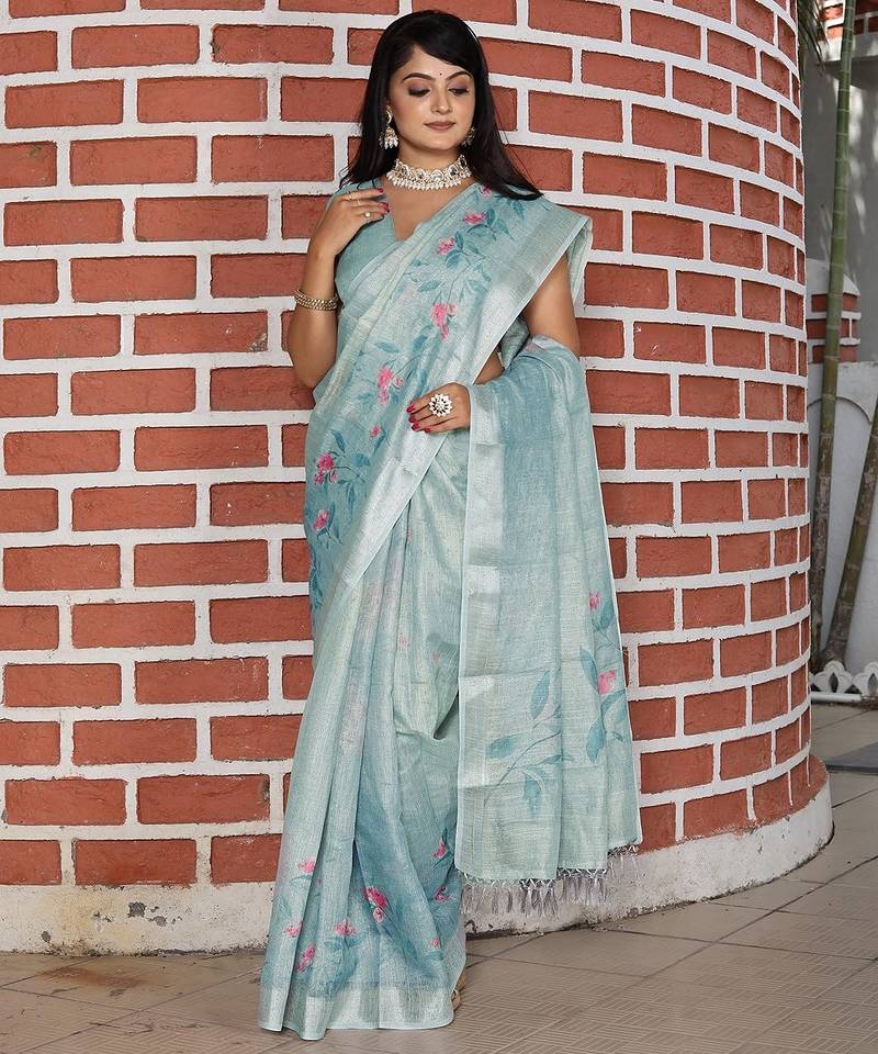 Grey pure cotton printed printed saree with blouses